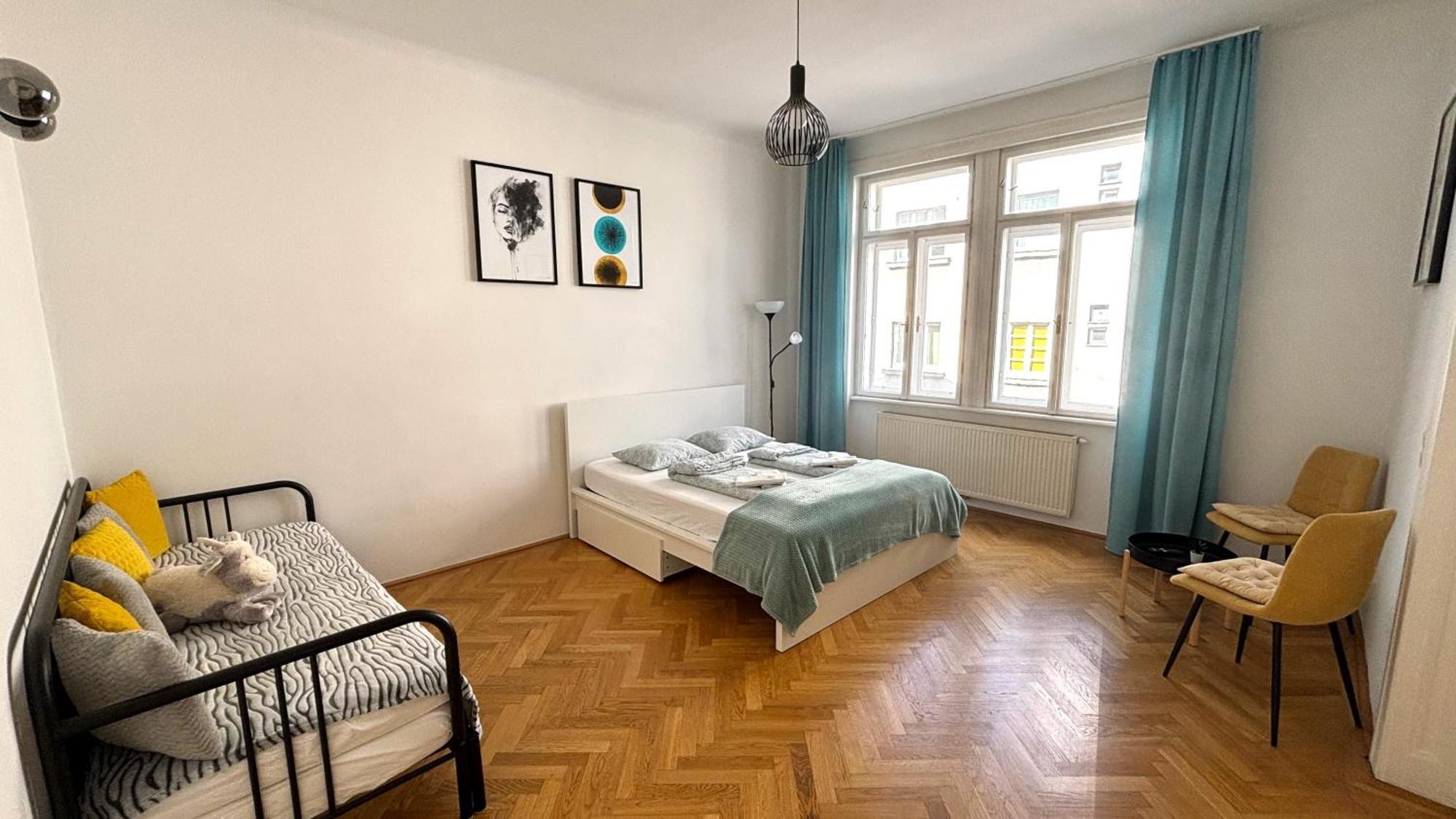 Central Mariahilfer Apartment 5 Min To The Schoenbrunn Palace And City Shopping Center Wenen Buitenkant foto